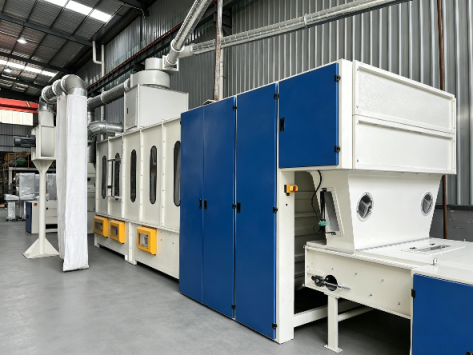 Mixing and storage combo functionality blending machine