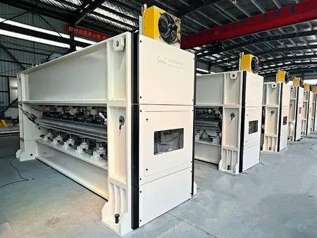 Non Non Woven 10m/min Hız Yüksek Hız 1200rpm İğne Bıçaklama Makinesi